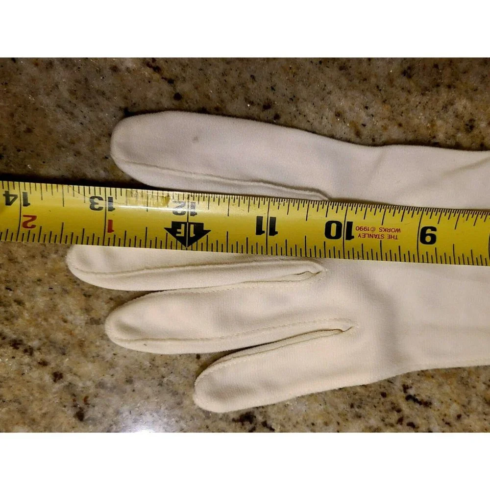 Vintage Women's Off White Formal Gloves. Nylon? Scallop Wrist 13.5